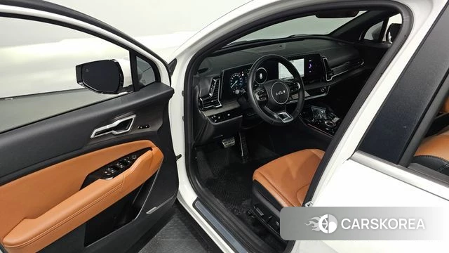 Kia Sportage 5th Generation 2023 Белый из Кореи, фото 2