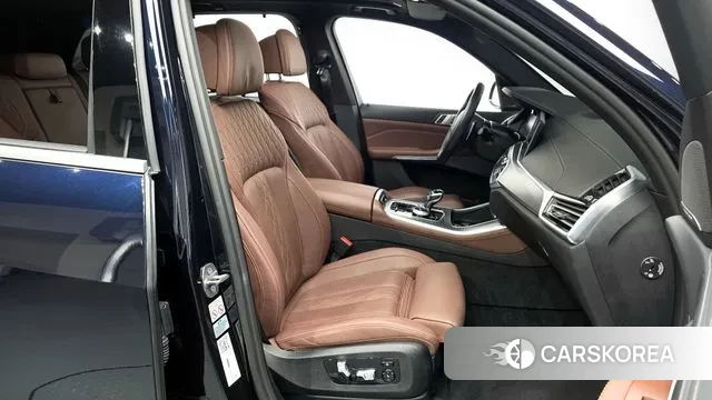 BMW X5 (G05) 2022 Черный из Кореи, фото 2