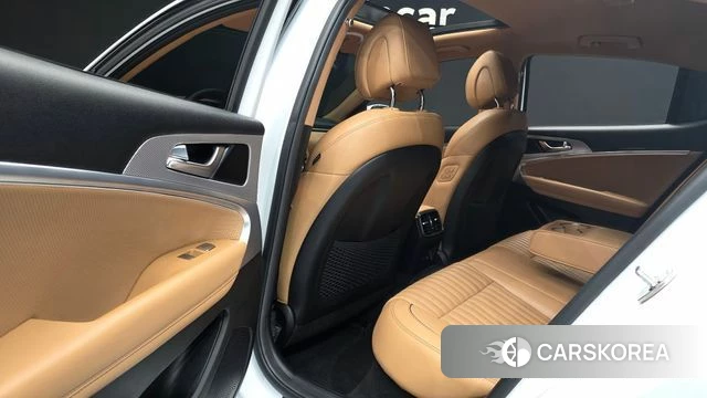 Genesis The New G70 2022 Белый из Кореи, фото 2