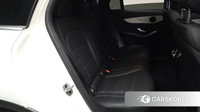 Mercedes-Benz GLC-Class X253 2022 Белый из Кореи, фото 2