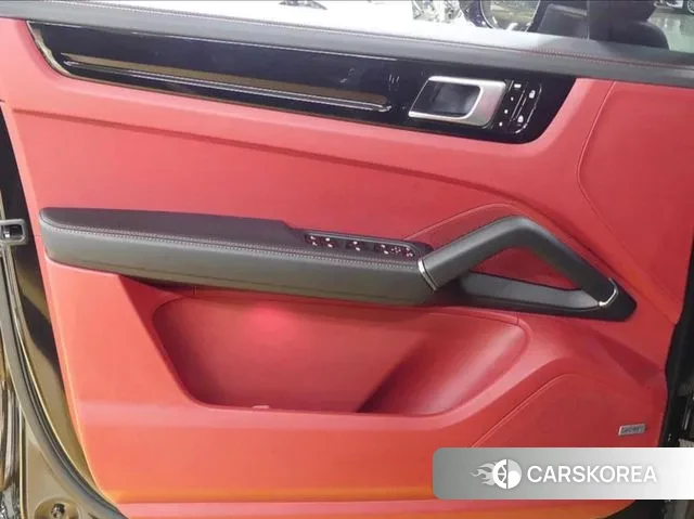 Porsche Cayenne (PO536) 2019 Черный из Кореи, фото 2