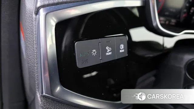 Audi Q3 (F3) 2020 Белый из Кореи, фото 2