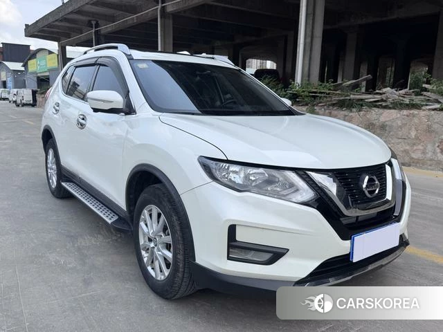 Nissan Qijun 2021 Белый из Китая, фото 2