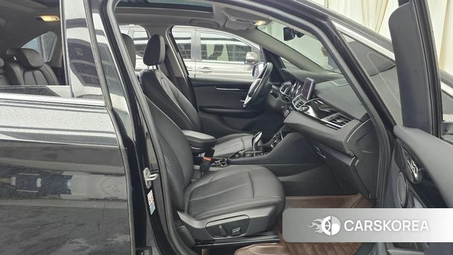 BMW 2 Series Active Tourer (F45) 2020 Черный из Кореи, фото 2