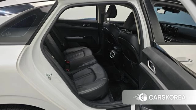 Kia K5 3rd generation 2021 Белый из Кореи, фото 2