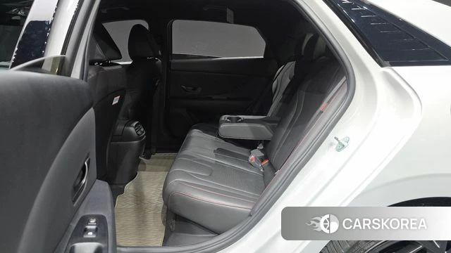 Hyundai The New Avante Hybrid (CN7) 2025 Серебристо-серый из Кореи, фото 2