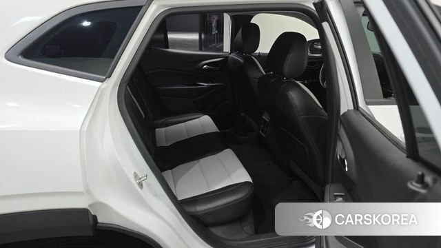 Chevrolet (GM Daewoo) Trax Crossover 2024 Белый из Кореи, фото 2