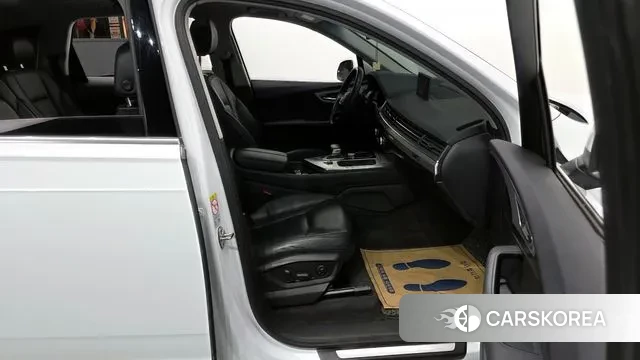 Audi Q7 (4M) 2019 Белый из Кореи, фото 2