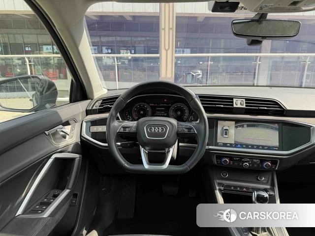 Audi Q3 2022 Темно-серый из Китая, фото 2