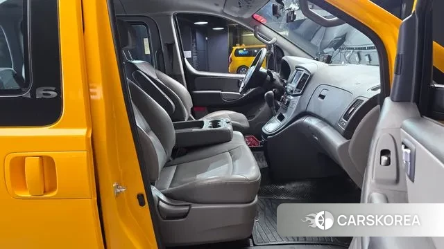 Hyundai The New Grand Starex 2019 Желтый из Кореи, фото 2