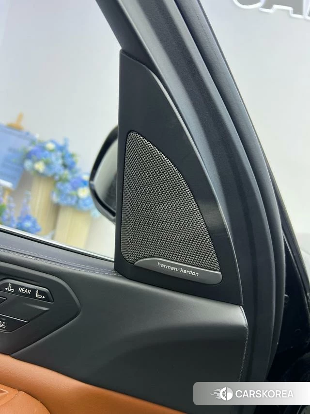 BMW X7 2023 Черный из Китая, фото 2
