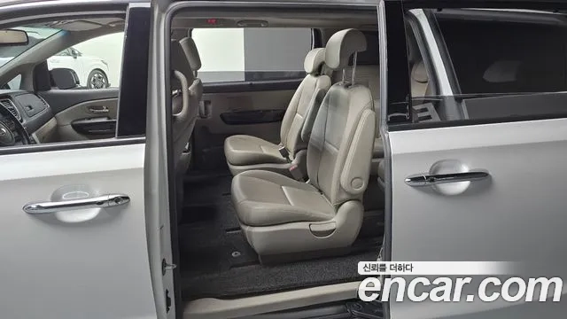 Kia The New Carnival 2020 Белый из Кореи, фото 2