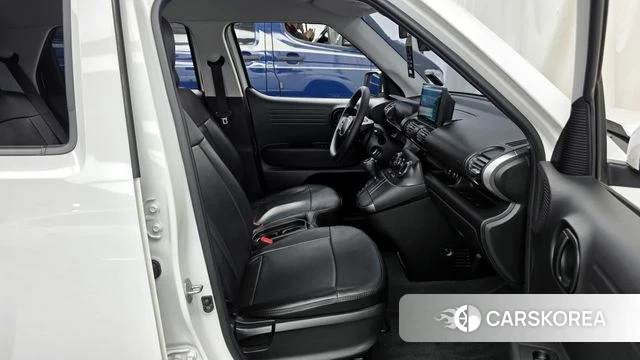 Hyundai Casper 2023 Белый из Кореи, фото 2
