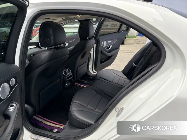 Mercedes-Benz Class C 2021 Белый из Китая, фото 2