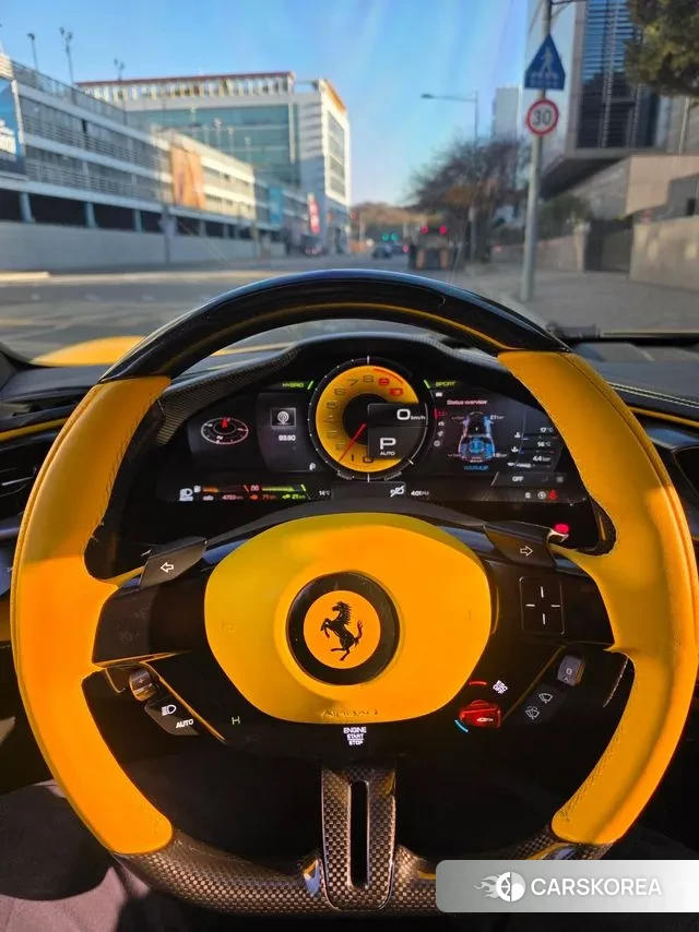 Ferrari SF90 Stradale 2023 Желтый из Кореи, фото 2