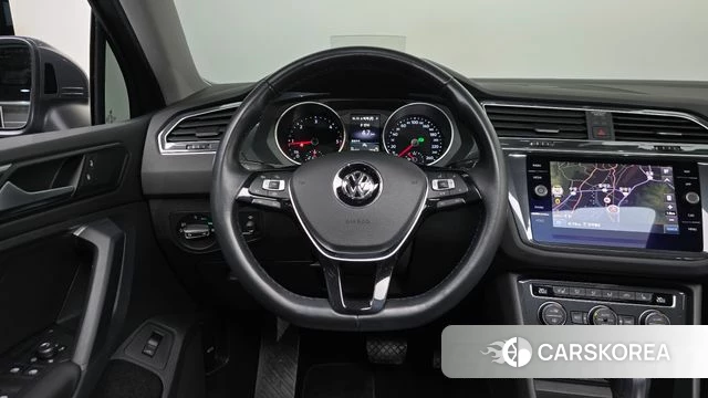 Volkswagen Tiguan second Generation 2020 Серый из Кореи, фото 2