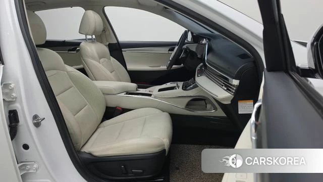 Hyundai The New Grandeur IG Hybrid 2022 Белый из Кореи, фото 2
