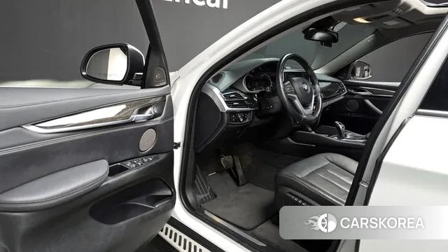 BMW X6 (F16) 2018 Белый из Кореи, фото 2