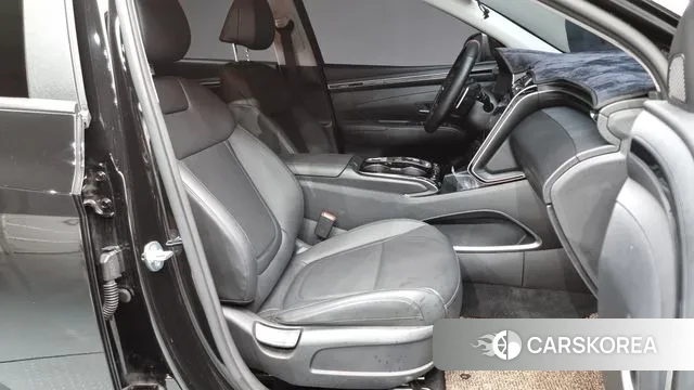 Hyundai Tucson (NX4) 2023 Черный из Кореи, фото 2