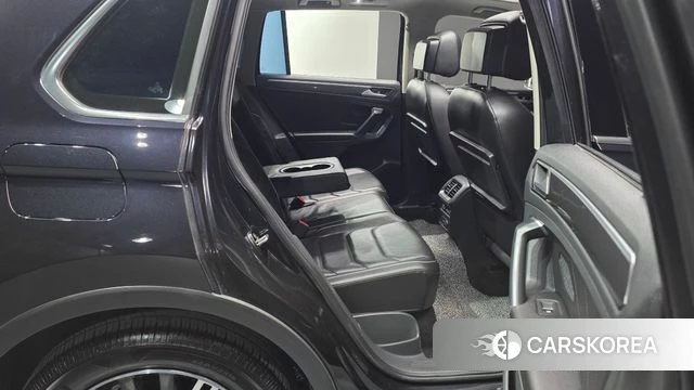 Volkswagen Tiguan second Generation 2019 Черный из Кореи, фото 2