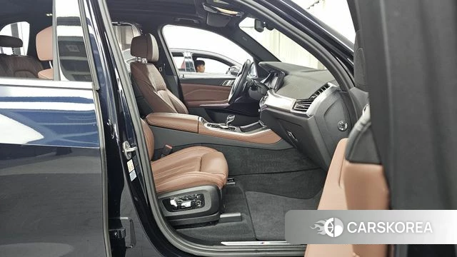 BMW X5 (G05) 2022 Черный из Кореи, фото 2