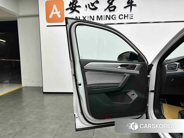 Volkswagen Tanyue 2023 Белый из Китая, фото 2