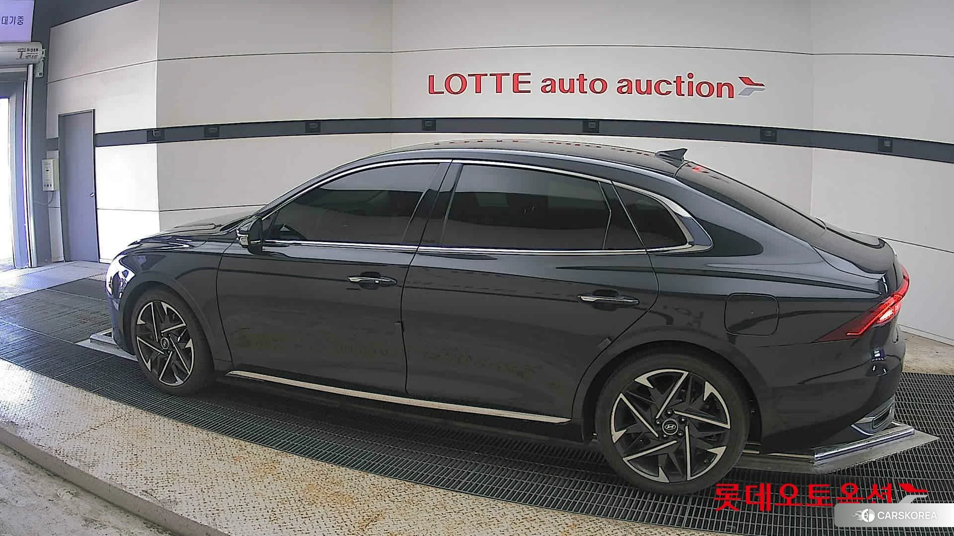 Hyundai Grandeur 2022 Черный из Кореи, фото 2
