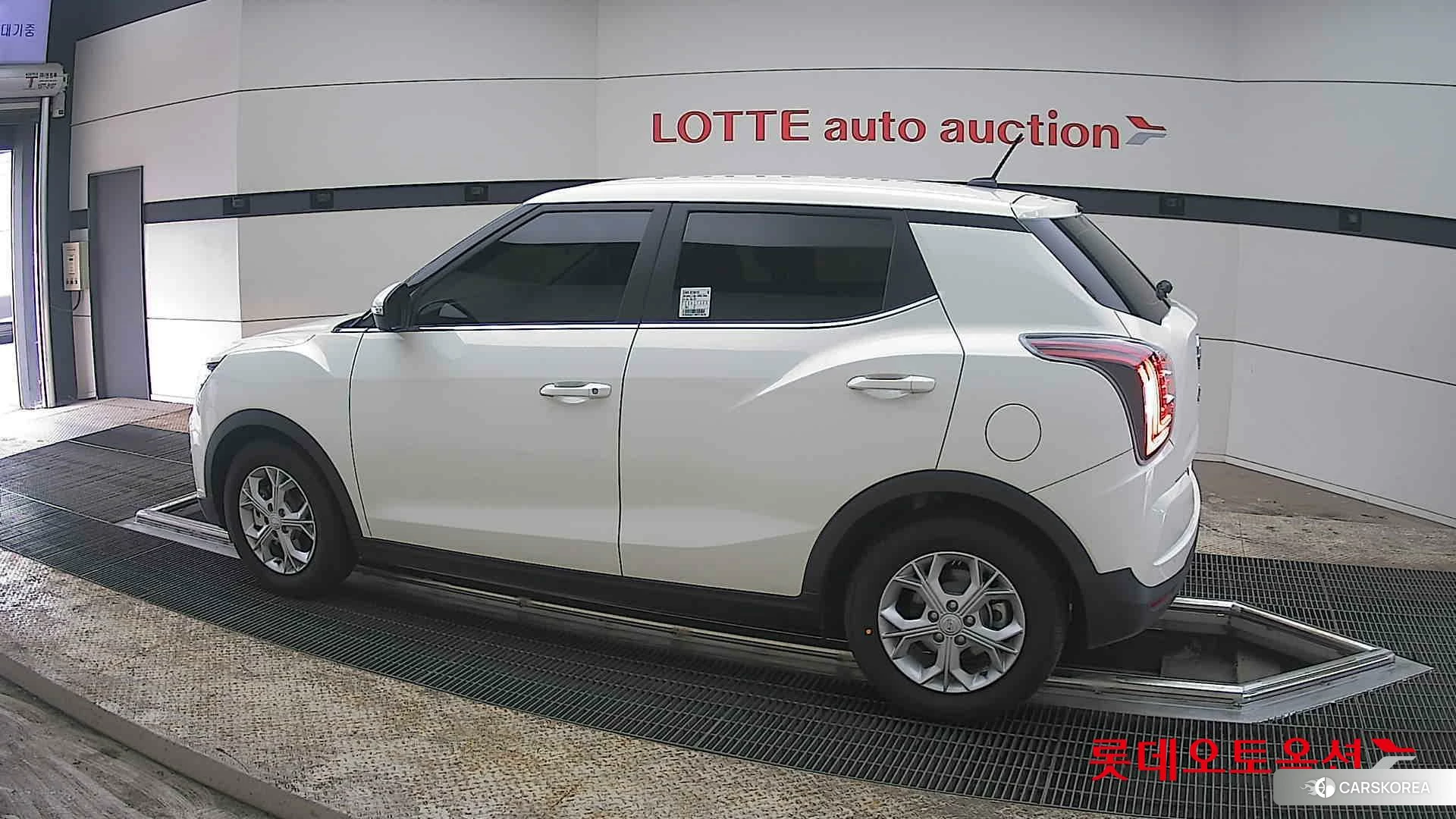 SsangYong Tivoli 2022 Grand White из Кореи, фото 2