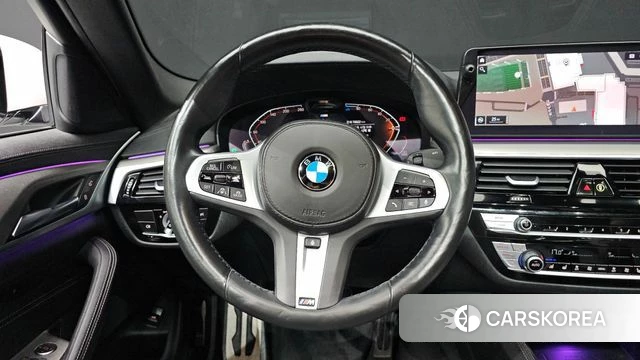 BMW 5 Series (G30) 2020 Белый из Кореи, фото 2