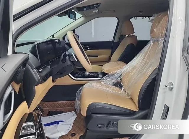 Kia Carnival 4th generation 2023 Белый из Кореи, фото 2