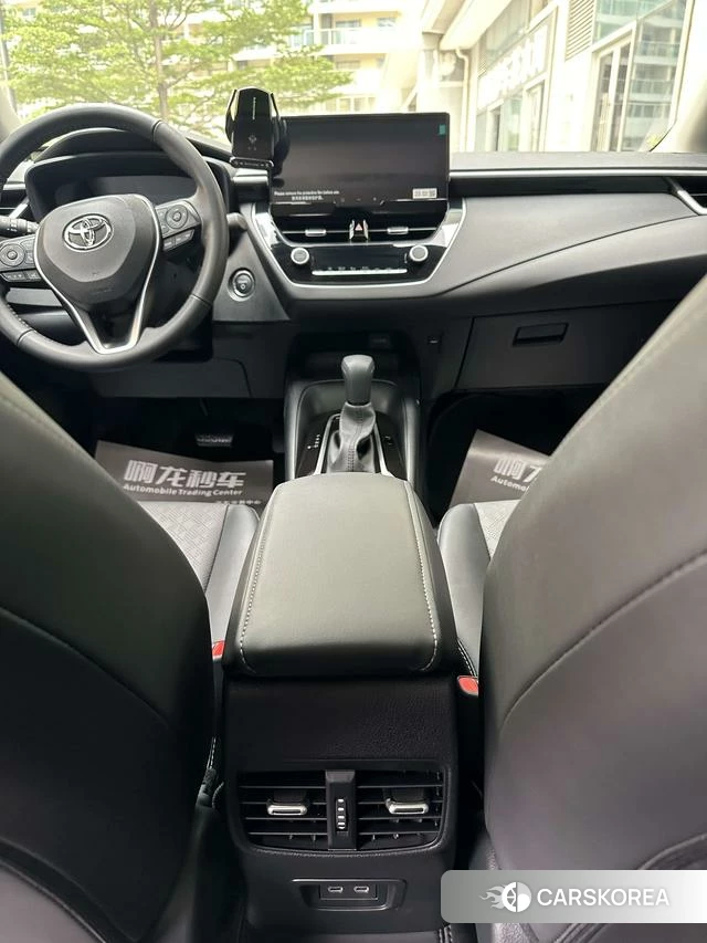 Toyota Corolla 2025 Белый из Китая, фото 2