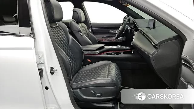 Genesis GV70 2021 Белый из Кореи, фото 2