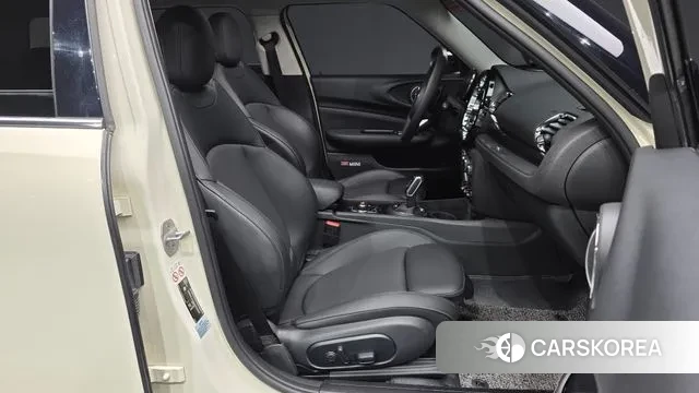 Mini Cooper S Clubman 2021 Жемчужный цвет из Кореи, фото 2