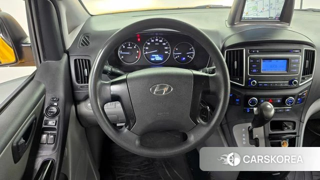 Hyundai The New Grand Starex 2018 Желтый из Кореи, фото 2