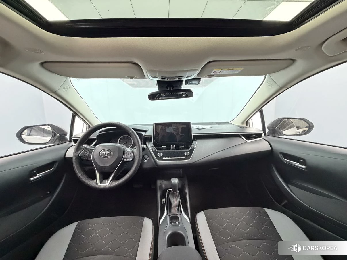 Toyota Corolla 2023 Белый из Китая, фото 2