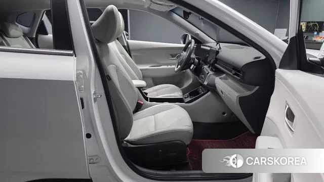 Hyundai Kona (SX2) 2023 Белый из Кореи, фото 2