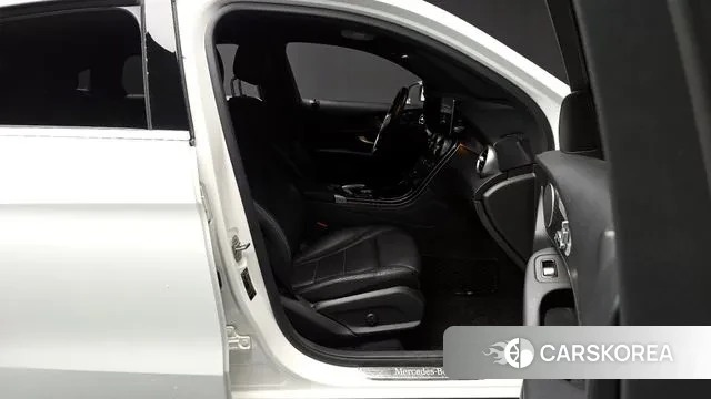 Mercedes-Benz GLC-Class X253 2019 Белый из Кореи, фото 2