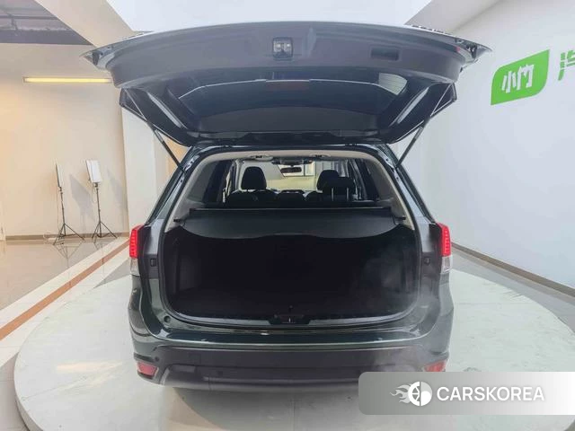 Subaru FORESTER Forester 2023 Зеленый из Китая, фото 2