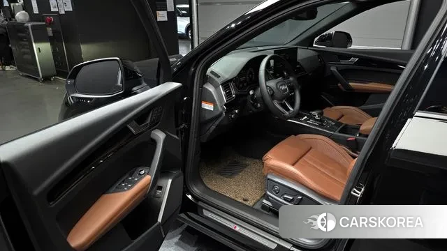 Audi Q5 (FY) 2024 Черный из Кореи, фото 2