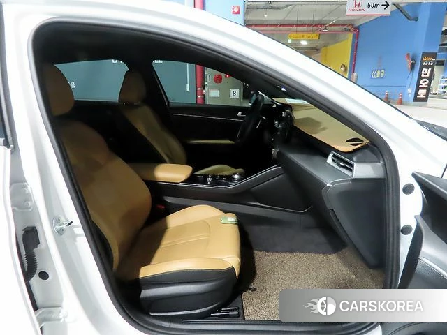 Kia K5 3rd generation 2023 Белый из Кореи, фото 2