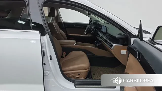 Hyundai Grandeur Hybrid (GN7) 2024 Белый из Кореи, фото 2