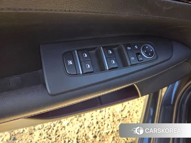 Kia The New K3 2nd generation 2023 Серый из Кореи, фото 2