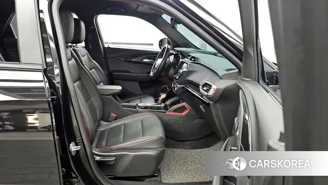 Chevrolet (GM Daewoo) Trailblazer 2022 Черный из Кореи, фото 2