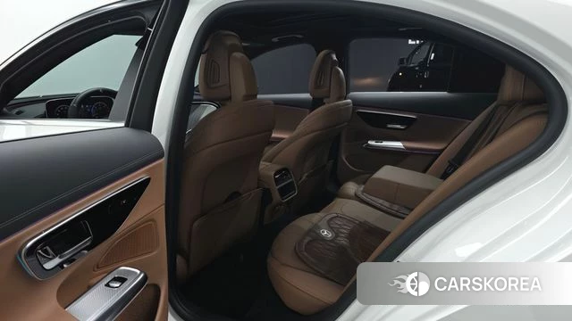 Mercedes-Benz E-Class W214 2024 Белый из Кореи, фото 2