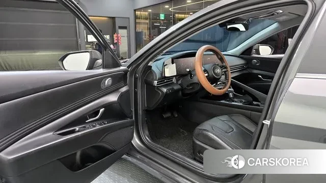 Hyundai The New Avante (CN7) 2023 Серый из Кореи, фото 2