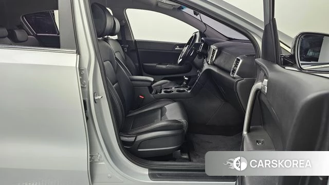 Kia Sportage The Bold 2019 Серебряный из Кореи, фото 2