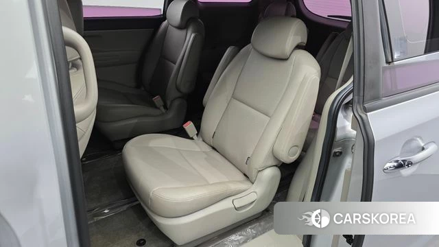 Kia The New Carnival 2020 Серебряный из Кореи, фото 2