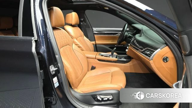 BMW 7 Series (G11) 2018 Синий из Кореи, фото 2