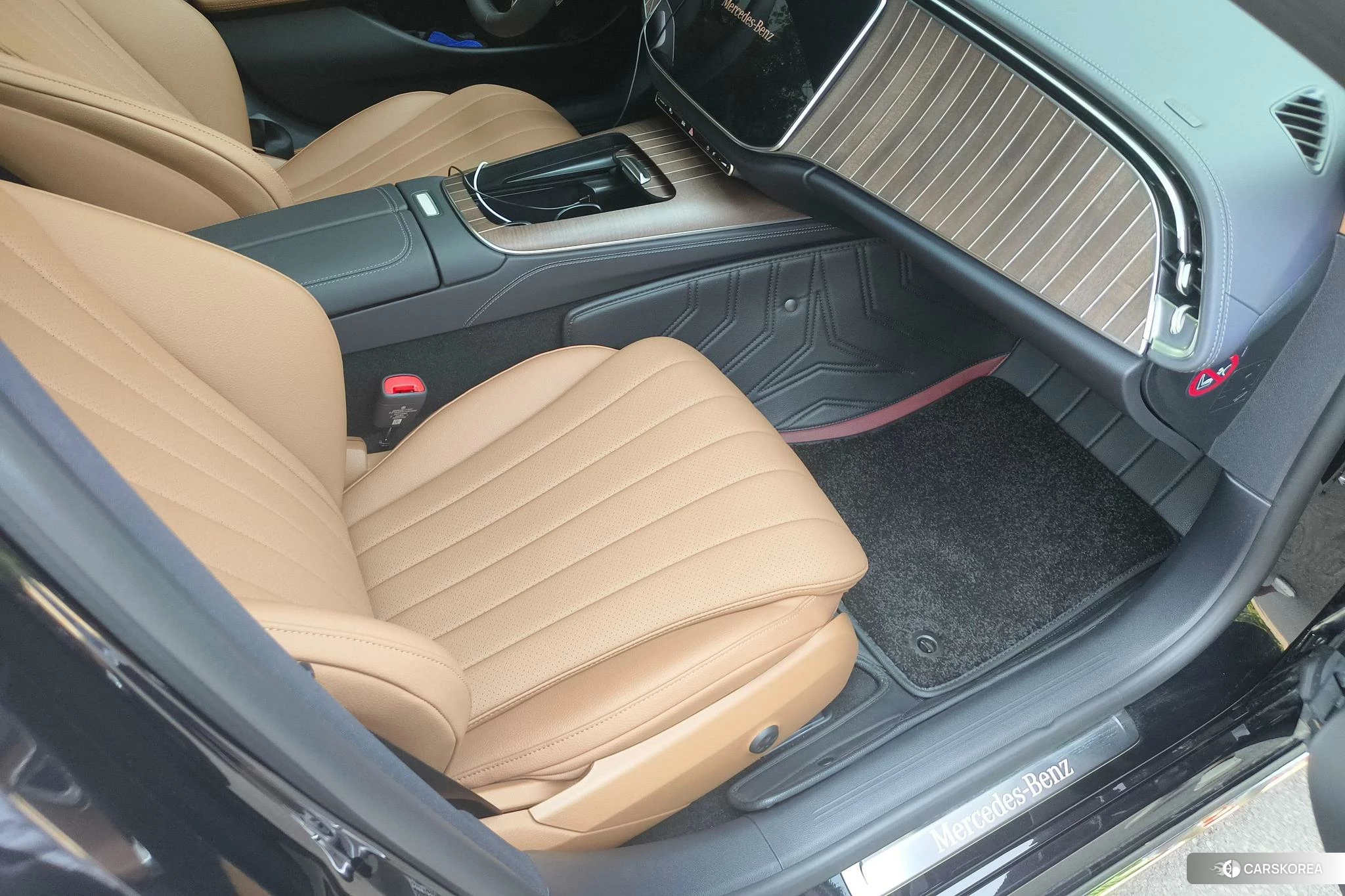 Mercedes-Benz E-class 2024 Черный из Китая, фото 2