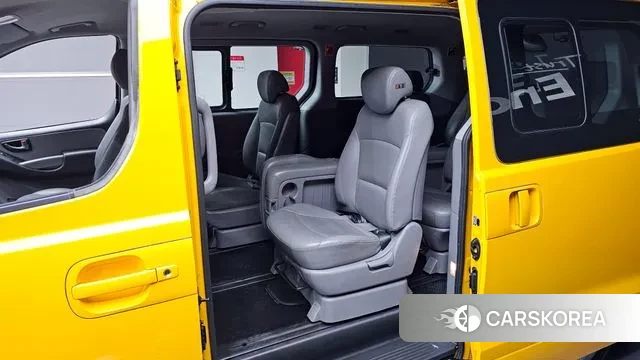 Hyundai The New Grand Starex 2018 Желтый из Кореи, фото 2